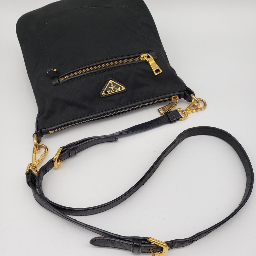 Authentic Prada Tessuto Nylon Shoulder Bag 320-110325 - Picture 8 of 16